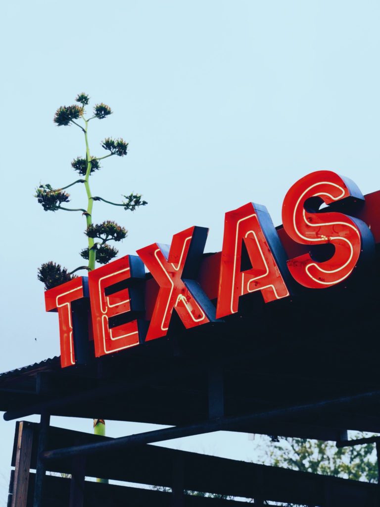 enrique macias 1240089 unsplash